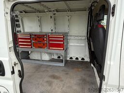 FIAT Ducato Kasten m. Werkbank & -regalen, Rfk