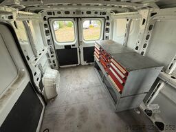 FIAT Ducato Kasten m. Werkbank & -regalen, Rfk