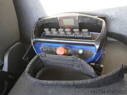 Renault C280 DTI 8 / HDS Fassi F135A.22 / remote