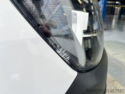 VW Transporter Kombi 2.0 TDI L1H1 BTW en BPM VRIJ!...