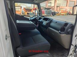 Nissan Cabstar 35.13 NT400 Multitel MS100