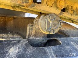 JCB JZ235LC