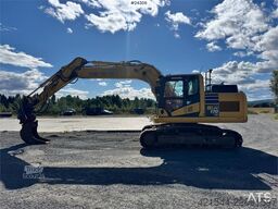 Komatsu PC170LC-11 Excavator with Rototilt, 3 Buckets and