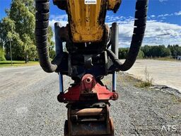 Komatsu PC170LC-11 Excavator with Rototilt, 3 Buckets and