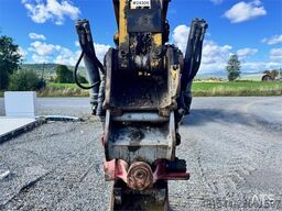 Komatsu PC170LC-11 Excavator with Rototilt, 3 Buckets and