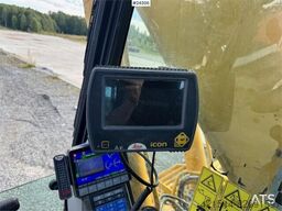 Komatsu PC170LC-11 Excavator with Rototilt, 3 Buckets and