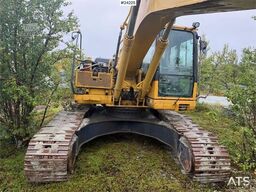 Komatsu PC240LC-7K excavator w/ 2 buckets – prepared for m
