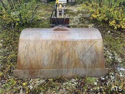 Komatsu PC240LC-7K excavator w/ 2 buckets – prepared for m