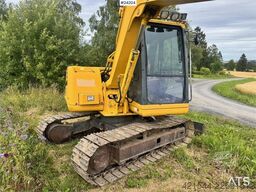 Komatsu PC60-7 Excavator with 2 Buckets