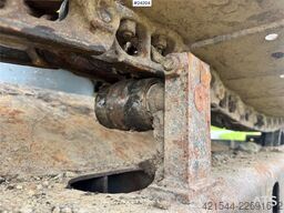 Komatsu PC60-7 Excavator with 2 Buckets