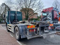 Mercedes Atego met containersysteem
