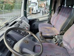 Mercedes Atego met containersysteem