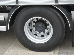 Mercedes-Benz Actros 1833 / Curtainsider 18 EPAL