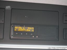 Mercedes-Benz Actros 1833 / Curtainsider 18 EPAL
