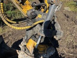 Komatsu PC78US-11 Tracked Excavator with Tiltrotator and B