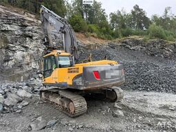 Volvo EC240CL excavator with a tooth bucket