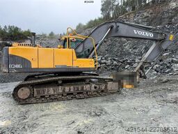 Volvo EC240CL excavator with a tooth bucket