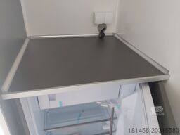 trailershop Bauwagen mit Küchenzeile isoliert THS 300.01 ET 300x200x230cm