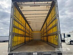 Schmitz Cargobull Curtainsider Standard