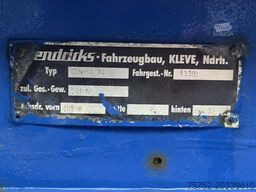 Hendricks 20ft container Kippchassis 24V hydraulic Self s...