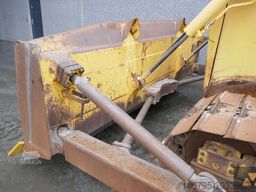Komatsu D85PX-15