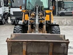 VOLVO L25B-P Palettengabel&Schaufel