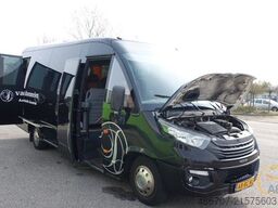 IVECO INDcar Wing EURO 6, 29 Sitze, neue Motor 64262km