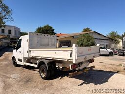 Nissan NV400