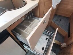 LMC Cruiser V 646 G,  Längsbetten, Navi,Automatik