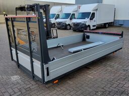 Renault OPEN LAADBAK LENGTE 3.80 METER