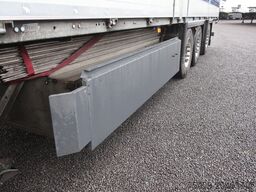 Schmitz Cargobull SCS 24/L-13.62 EB Bordwandsider Staplerhalterung