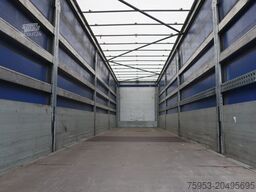 Schmitz Cargobull SCS 24/L-13.62 EB Bordwandsider Staplerhalterung