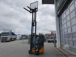 Jungheinrich EFG 215 / Triplex: 4.25m! / SS / 4.297h!