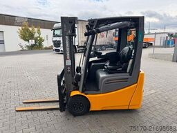 Jungheinrich EFG 215 / Triplex: 4.25m! / SS / 4.168h / 2024