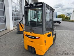 Jungheinrich EFG 215 / Triplex: 4.25m! / SS / nur 3.298h!