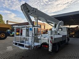 MAN LE 8.180 4x2 Bison Palfinger TKA 30