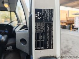 MAN LE 8.180 4x2 Bison Palfinger TKA 30