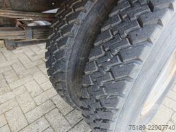 Mercedes-Benz LPK 913 4x2