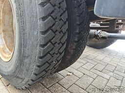 Mercedes-Benz LPK 913 4x2