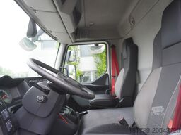 Renault D13 / 140 tho km !!! / Meat hooks