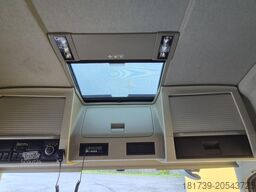 Volvo FH 750 8x4/ 2 lifted axles/ timber truck