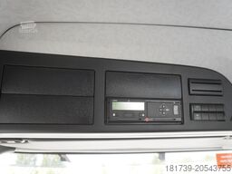 Mercedes-Benz Arocs 2633 flatbed truck / Crane FASSI