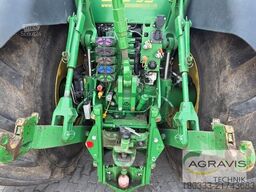 John Deere 8320 R