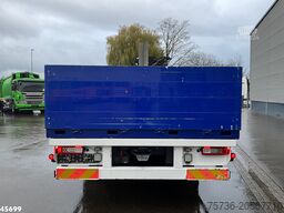 Volvo FM 460 8x4 Euro 6 HMF 26 tonmeter laadkraan