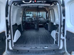 Renault Kangoo Van con Giraffone