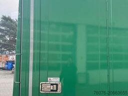 MERCEDES-BENZ 1824 L Koffer 7.2 Seitentür  LBW 2t Kamera