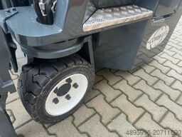 Combilift CB3000// Diesel// Perfect / Only 5185 h