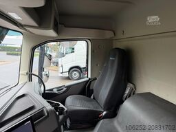 Volvo FM 500 8X4 TRIDEM HOOKLIFT + (25m!) CRANE HIAB ...