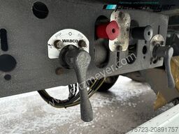 Ackermann 3 Achs Kofferanhänger mit LBW KA-F24/8.3E