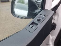 VOLKSWAGEN T6   9-Sitzer-lang  4motion  1. Hand